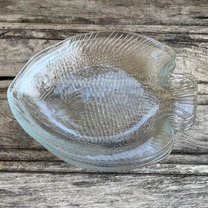 Set of Four Clear Arcoroc “Poisson” Collection 70’s Fish-Shaped Glass Plates